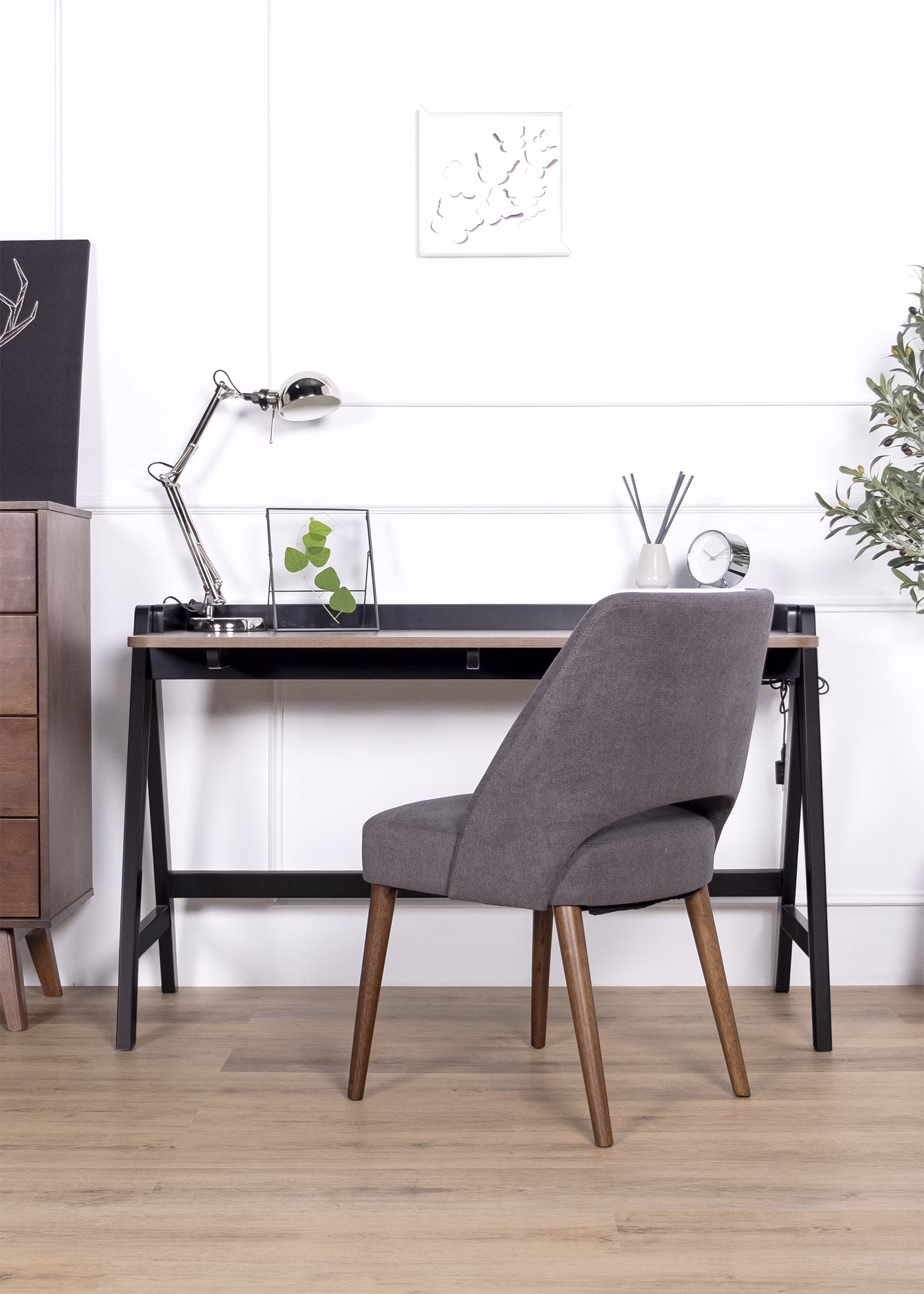 Adeline Writing Desk V USB - Image 3