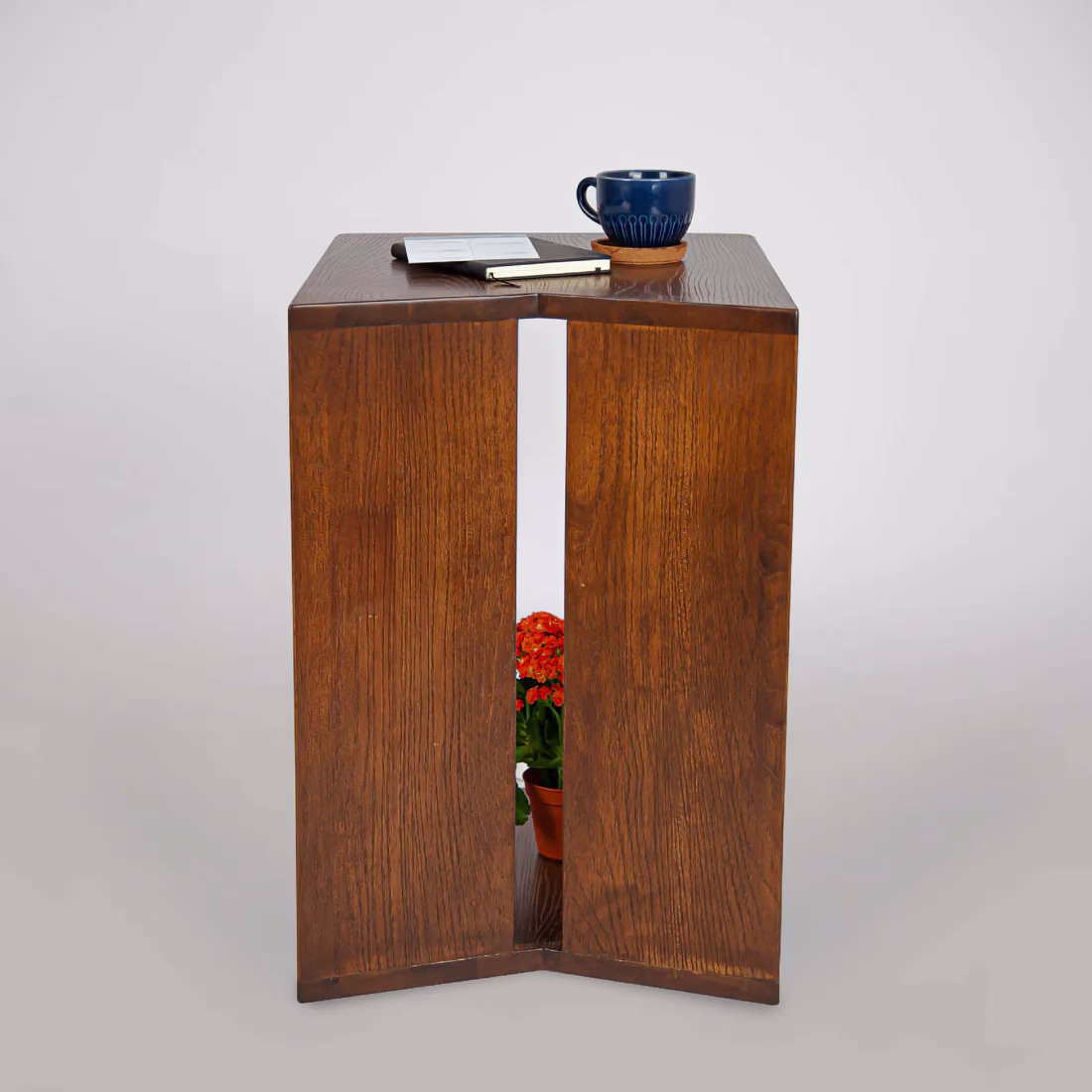 Tizzo Side Table - Image 3