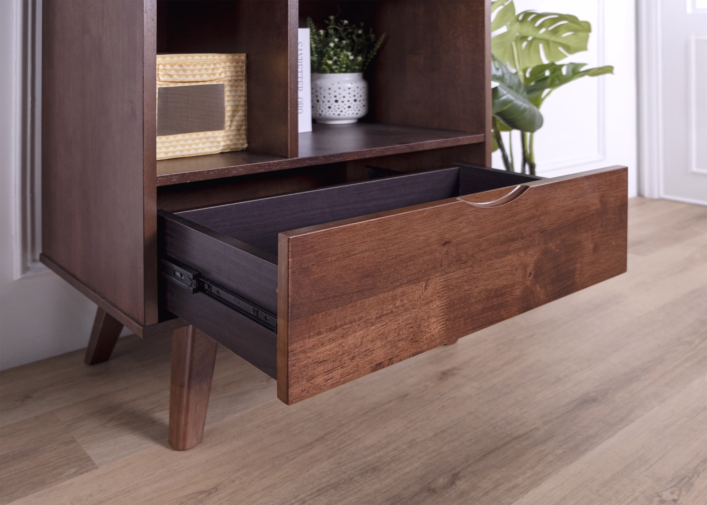 Foxhill Media Bookcase - Image 4