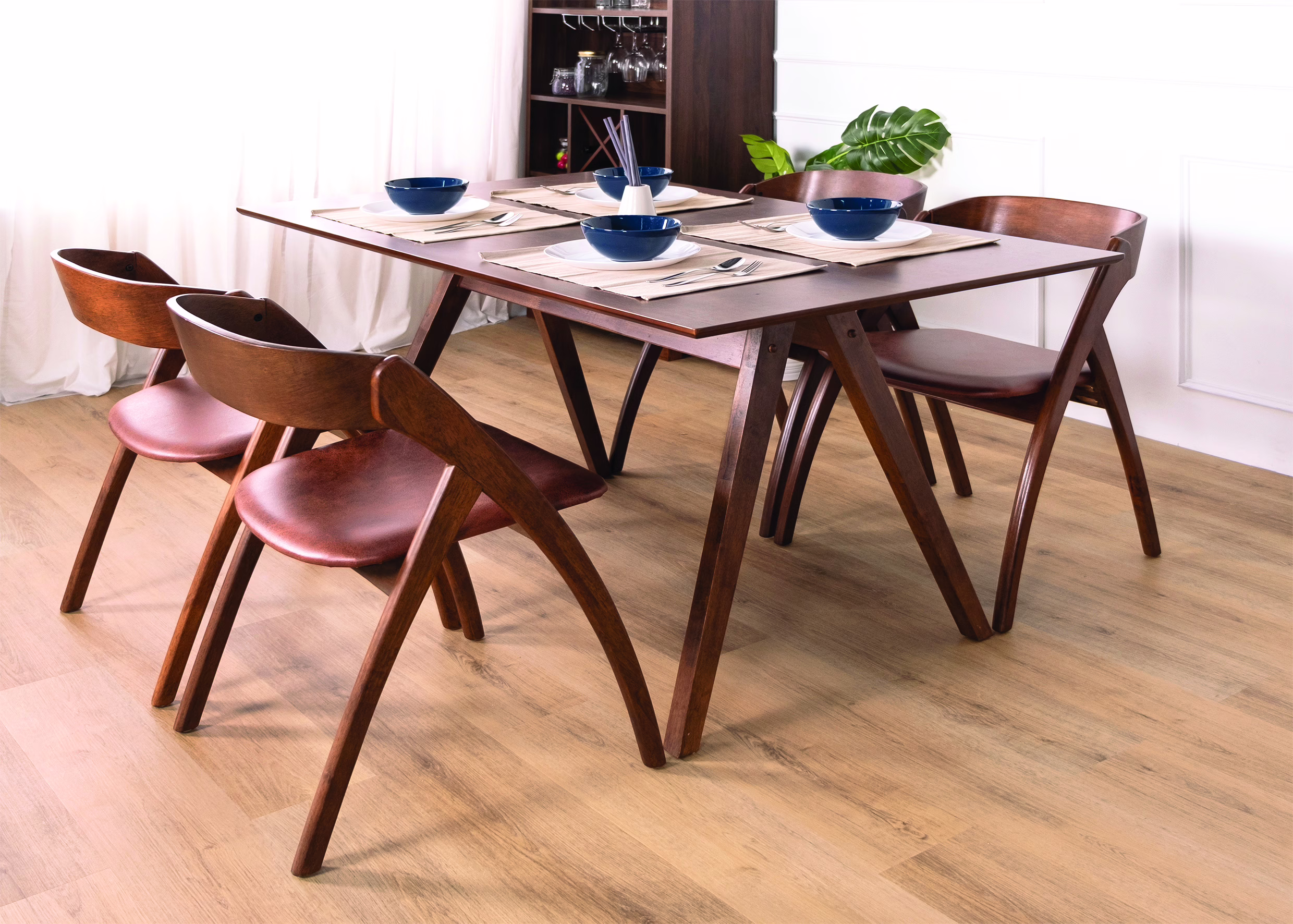 Harry Dining Table - Image 3