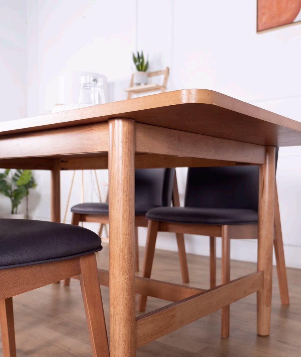 Winnie Dining Table - Image 3