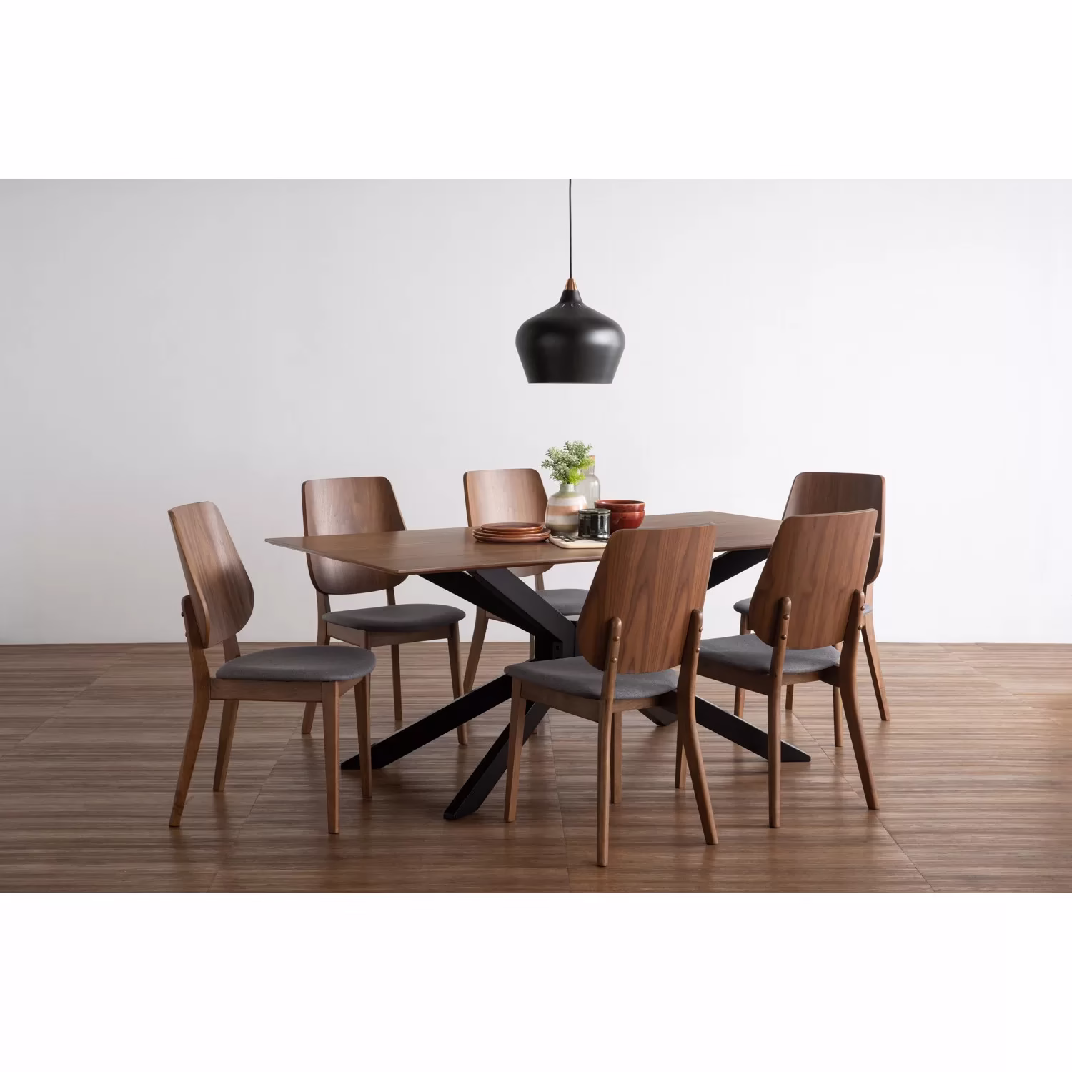 Gerald Dining Table - Image 3