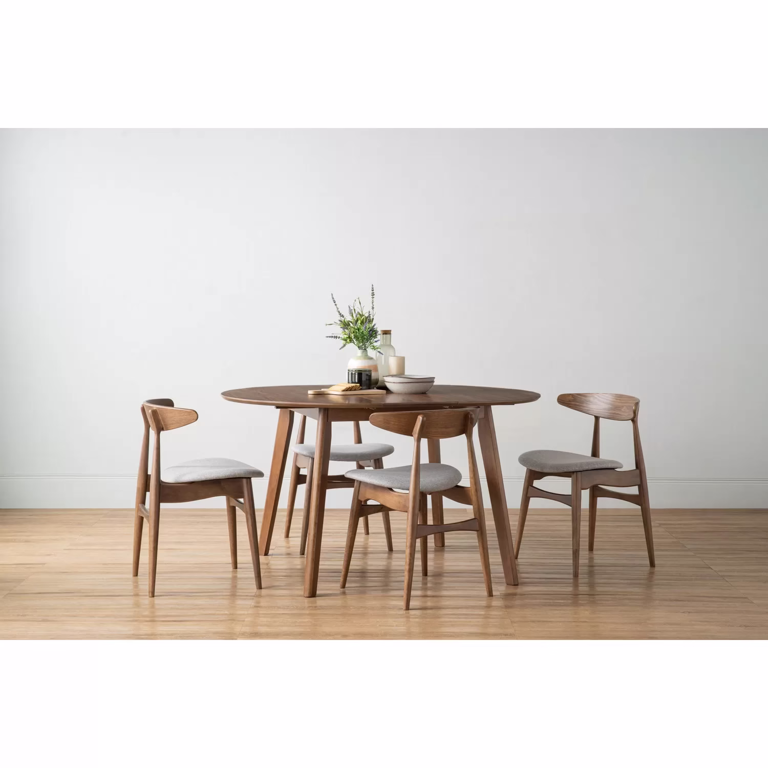 Werner Round Extension Dining Table - Image 6