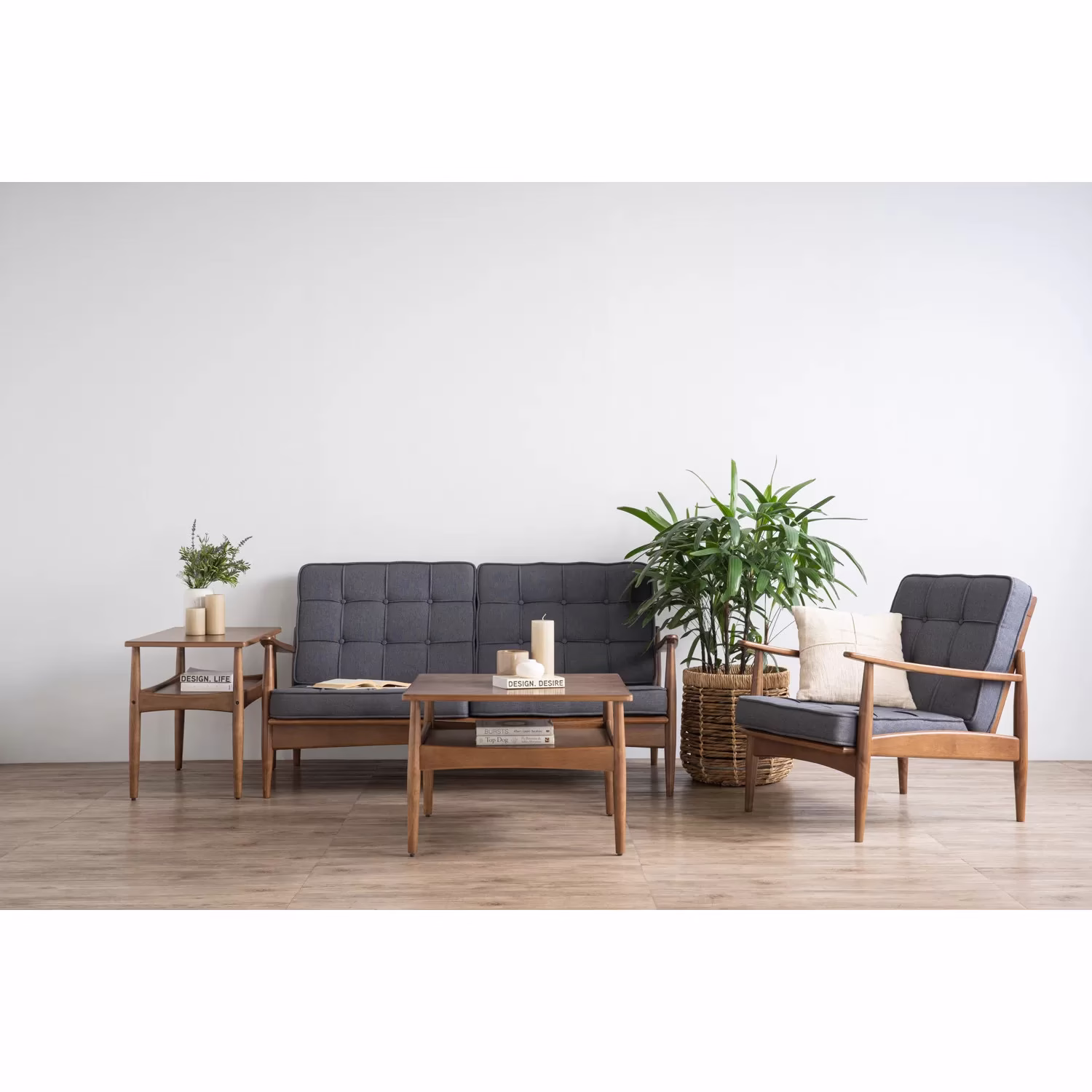 Hobbit Magazine Table - Image 2